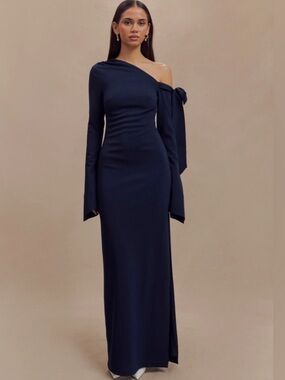 Meshki Nicola One Shoulder Crepe Maxi Dress in dark navy - size large